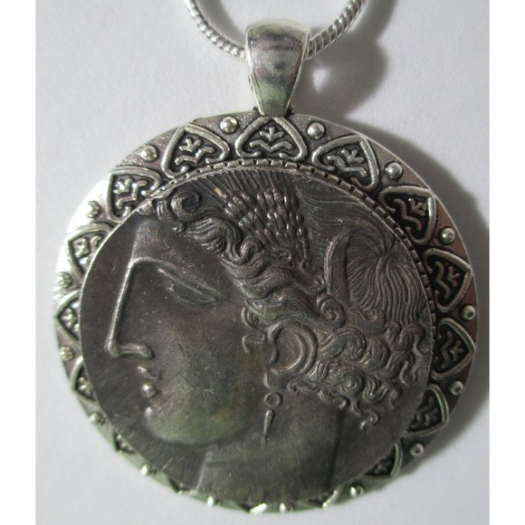 Very High Relief Tanit Goddess of Carthage Coin/Pendant with 24" silver necklace - Picture 5 of 9